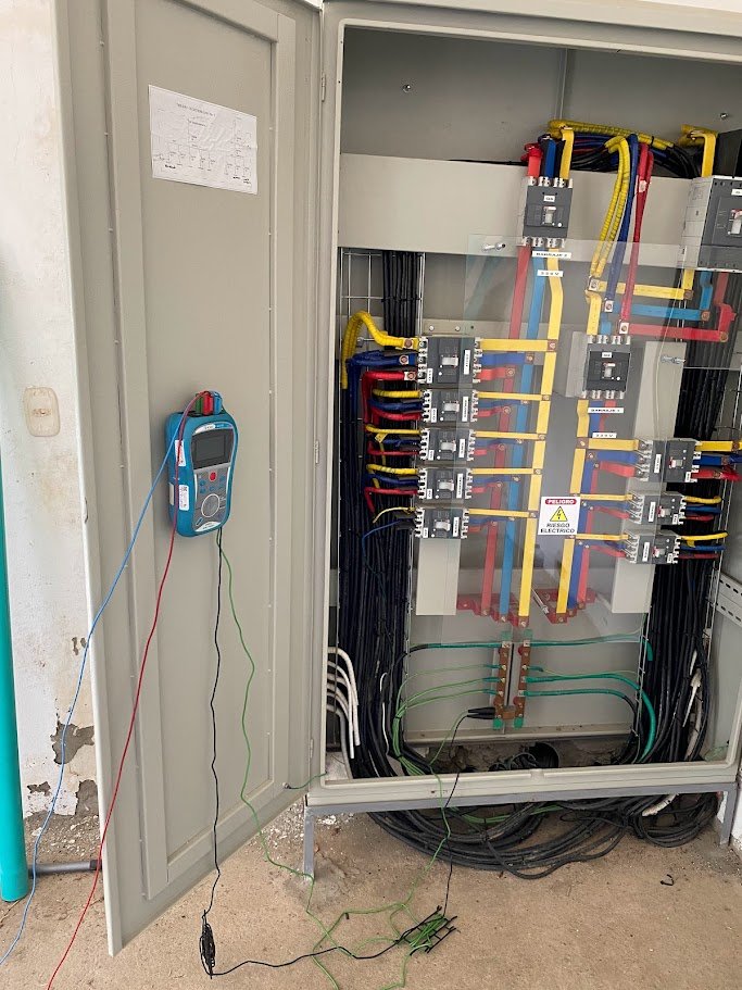 Levantamiento de tablero eléctrico — Hospital San Gil